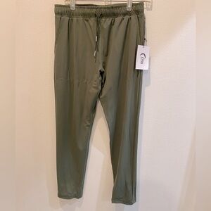 NWT Women’s Zyia Everywhere Pants